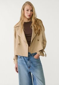 Stradivarius SHORT FLOWING - Blazer - stone