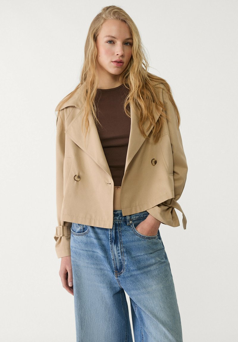 Stradivarius SHORT FLOWING - Blazer - stone