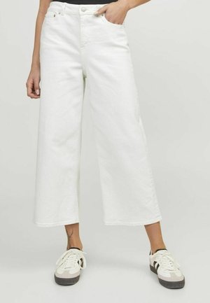 MILLA - Flared jeans - bianco