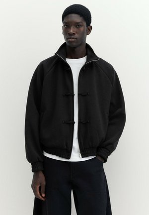 PULL&BEAR, TOGGLE ZIP-UP - SWEATSHIRT - Sweat zippé - black