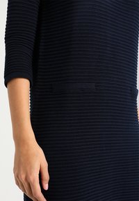 More & More Vestido informal - dark blue