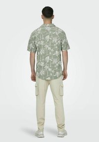 Only & Sons HAWAII AOP NOOS - Overhemd - swamp