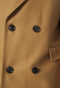 Veste en soie années 80 - France