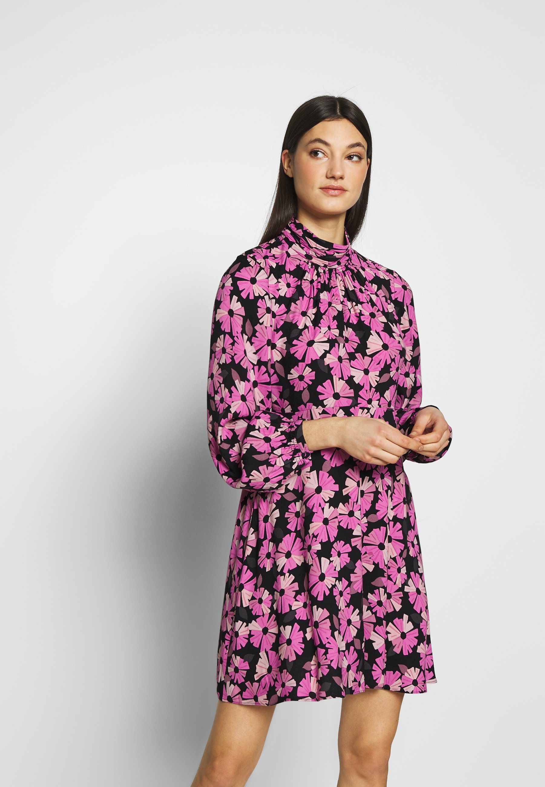 kate spade new york GRAND DAISY WRAP DRESS Kjole light kate spade new york GRAND DAISY BLOUSE - Bluser - light guava juice