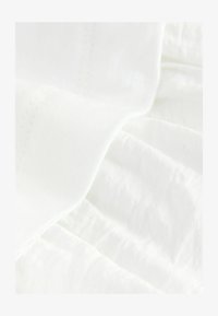 Non sélectionné, white