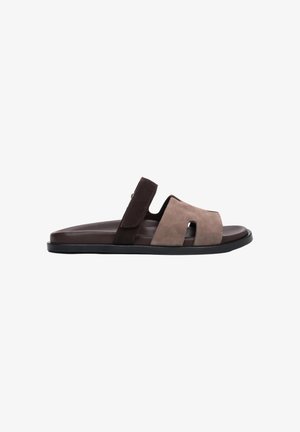 ESTRO, Pantolette flach - brown