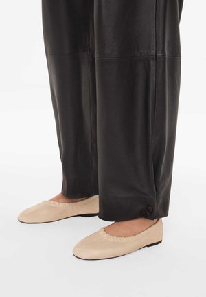 Kazar Studio MAGALIE - Ballerines - beige