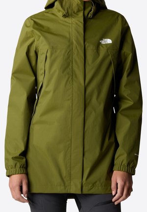 Veste imperméable vert olive avec capuche, poignets élastiques, poches latérales zippées et logo "The North Face" sur la poitrine.