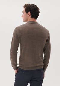 Matinique MAKLINT - Pólóing - brown soil melange