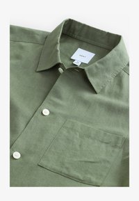 Selezionato, dark green
