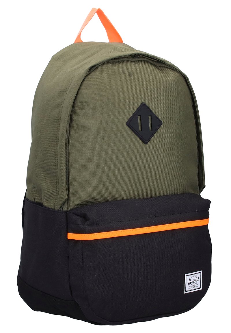 19.5 refugee laptop backpack black Refugee 19.5 Inch Sleeve Laptop Backpack