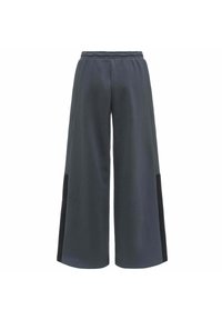 Pantaloni da jogging a gamba larga in grigio scuro con vita elasticizzata. Presentano pannelli neri a contrasto sui lati per un aspetto moderno.