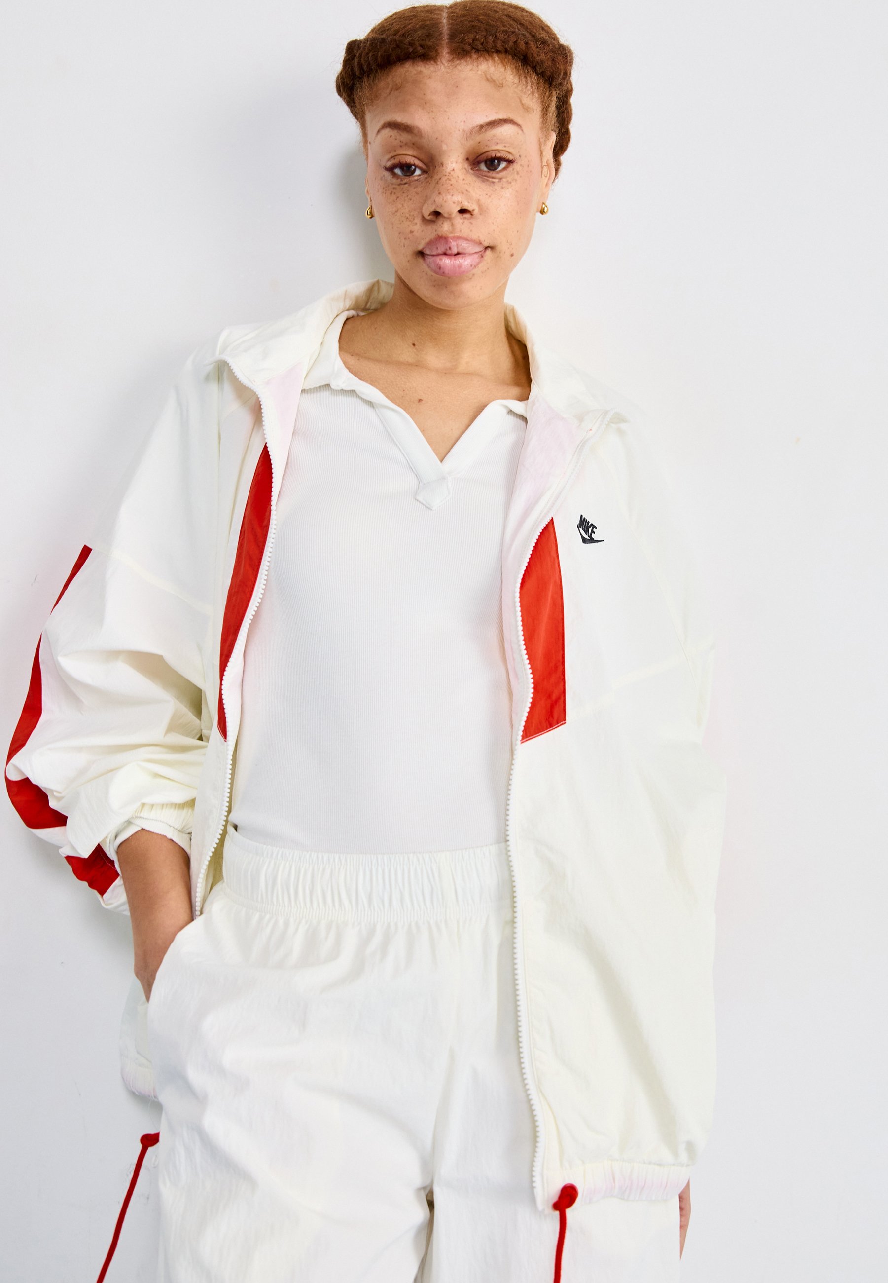 red and white nike windbreaker womens