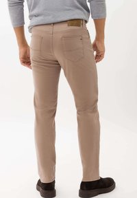 BRAX STYLE CADIZ - Stoffhose - beige