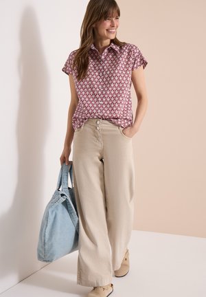 Cecil, SHORT-SLEEVE BLOUSE WITH MINIMAL PRINT - Blusa - sweet grape red