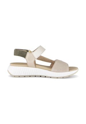 Beige en olijfgroene open-toe sandaal met klittenbandsluitingen en witte, gestructureerde zool, ontworpen voor casual gebruik.