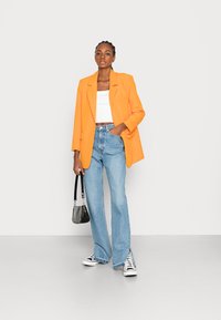 ONLY ONLLANA - Casaco curto - flame orange
