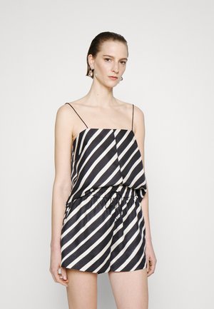 House of Dagmar Top - black