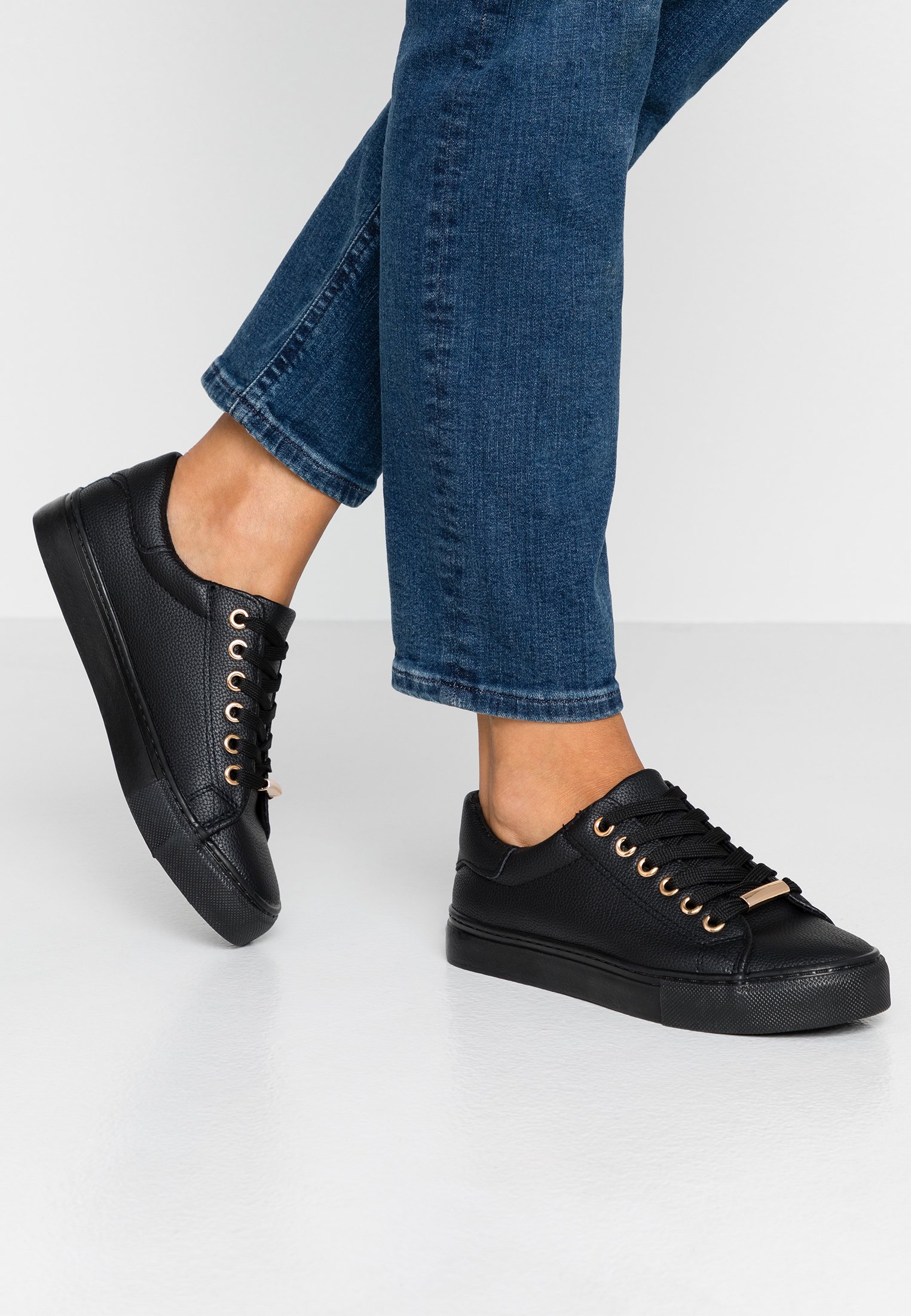 New Look MIDS Joggesko black Zalando.no New Look MIDS Joggesko mid grey Zalando.no