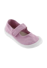 Scarpa Mary Jane in tela rosa con suola in gomma bianca, ampia fascia in Velcro sulla parte superiore del piede e design della punta arrotondata.