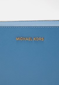 MICHAEL Michael Kors JET SET TRAVEL CROSSBODY - Rankinė per petį - french blue