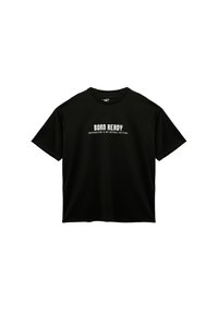 Czarny krótki rękaw t-shirt wykonany z gładkiego materiału, z wyraźnym białym napisem "BORN READY" i mniejszym tekstem poniżej. Podstawowy, luźny krój.