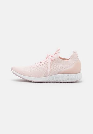 Trainers - light pink