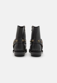 Koi Footwear SOULRENDER HARDWARE BOOTS UNISEX - Gležnjar v kavbojskem in motorističnem slogu - faded/antique bronze