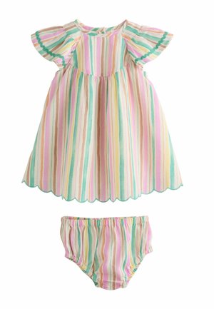 Kjole til småbørn og matchende bloomers med pastel lodrette striber i pink, gul, grøn og beige, med bølgede kanter og flutter-ærmer.