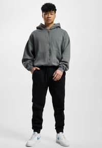 DEF Jeansy Relaxed Fit