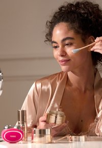 Foreo FOREO SUPERCHARGED ULTRA-HYDRATING SLEEPING MASK - Ansiktsmaske