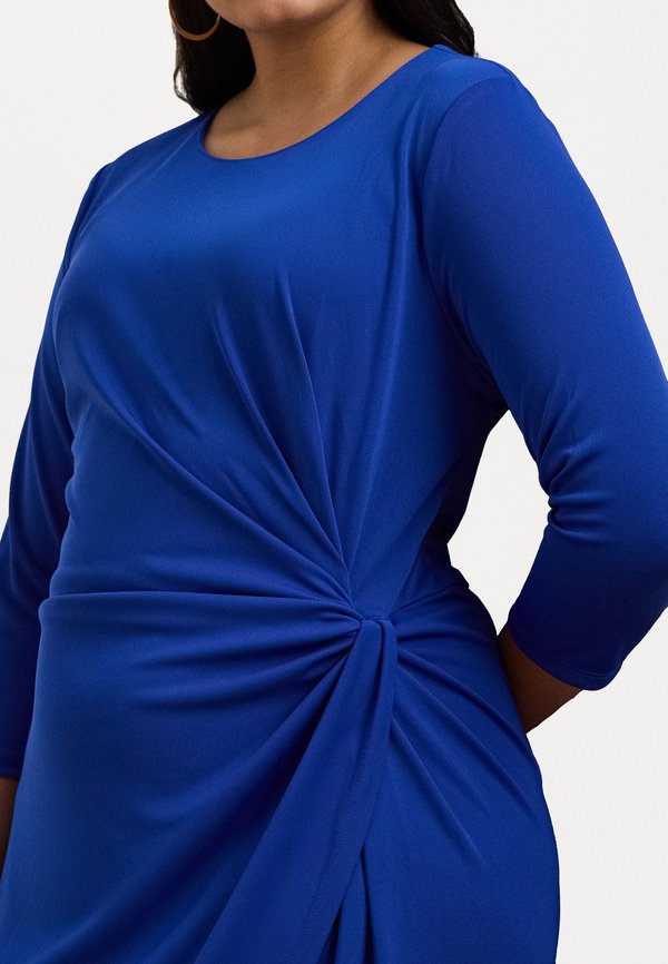 TWIST FRONT STRETCH JERSEY DRESS - Jersey dress - new sapphire3