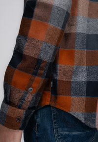 Petrol Industries Camisa - dark caramel