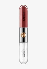 Produit pour les lèvres KIKO Milano avec un dessus métallique en rose scintillant et une base transparente. Présente une bande argentée et un accent en logo doré.