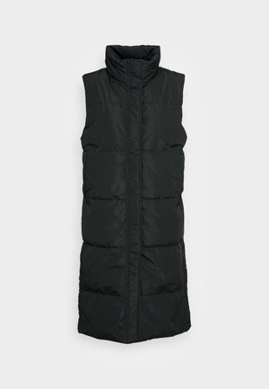 Schwarze ärmellose Steppweste mit hohem Kragen, ausgestattet mit einem gesteppten Design, Frontreißverschluss und zwei Seitentaschen. Glattes, glänzendes Material.