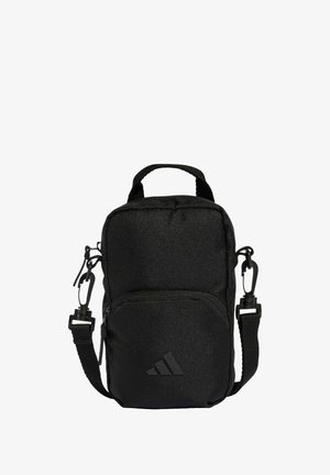 Zwarte stoffen crossbodytas met een hoofdvak met ritssluiting, voorvak met rits, verstelbare band en een klein logo aan de voorkant.