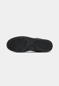 Tommy Hilfiger BASKET CORE LITE - Trainers - black