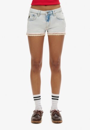 Superdry HOT - Jeans Shorts - pale icy blue