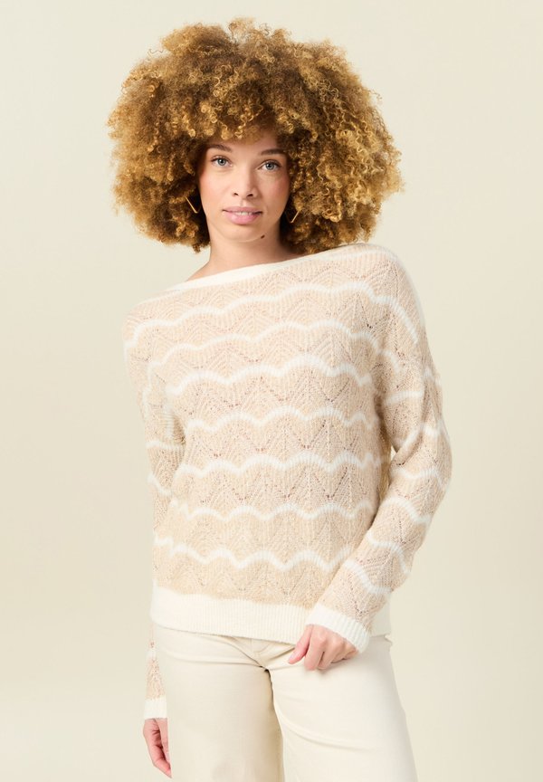 LANGEN ÄRMELN UND LOCHMUSTER - Strickpullover - creme