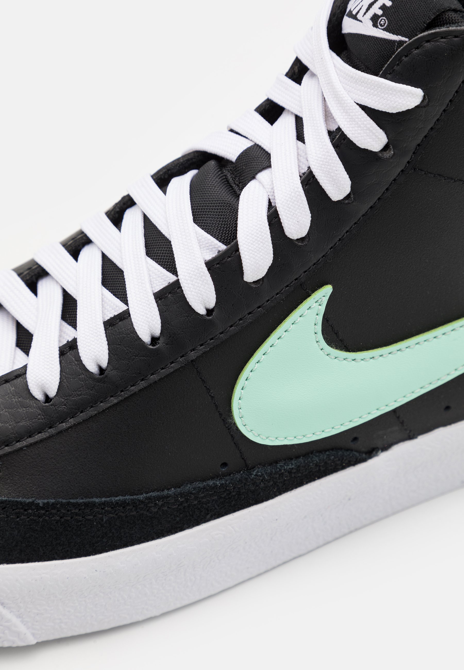 nike blazers mint