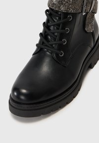Marco Tozzi GUIDO MARIA - Snørestøvletter - black