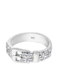 Sterling sølv ring med spænde design, prydet med klare syntetiske sten på bæltet. Mærket '925' indeni.