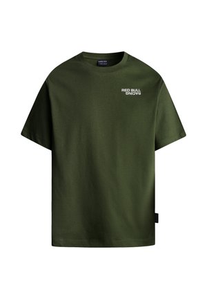 Oliven grøn bomulds T-shirt med korte ærmer, der har et hvidt "Red Bull Racing" logo på venstre forside. Enkel crew neck-design.