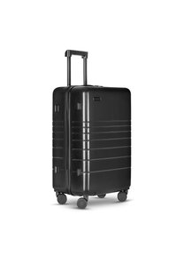 Schwarzer Hartschalenkoffer mit horizontalen Rillen, ausziehbarem Griff, vier Rädern und Reißverschluss. Glatte Oberfläche, leichtes Design.