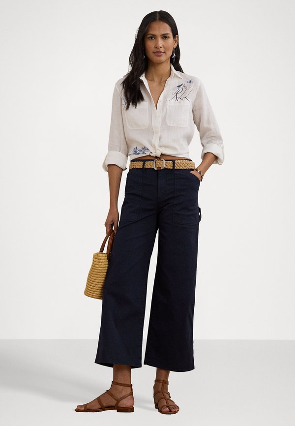 Relaxed Fit Print Roll Tab Sleeve Shirt - Button-down blouse3