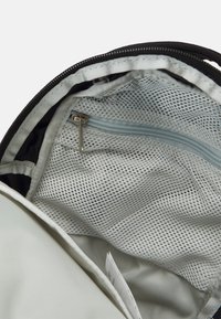 The North Face BOREALIS SLING - Turistinė kuprinė - black/white