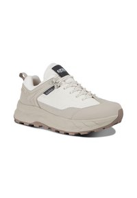 Hellbeige Wanderschuhe mit einem strukturierten Obermaterial aus Stoff, verstärkten Seiten und einer Gummisohle mit Traktionsmustern. Mit einem Logo auf der Lasche.