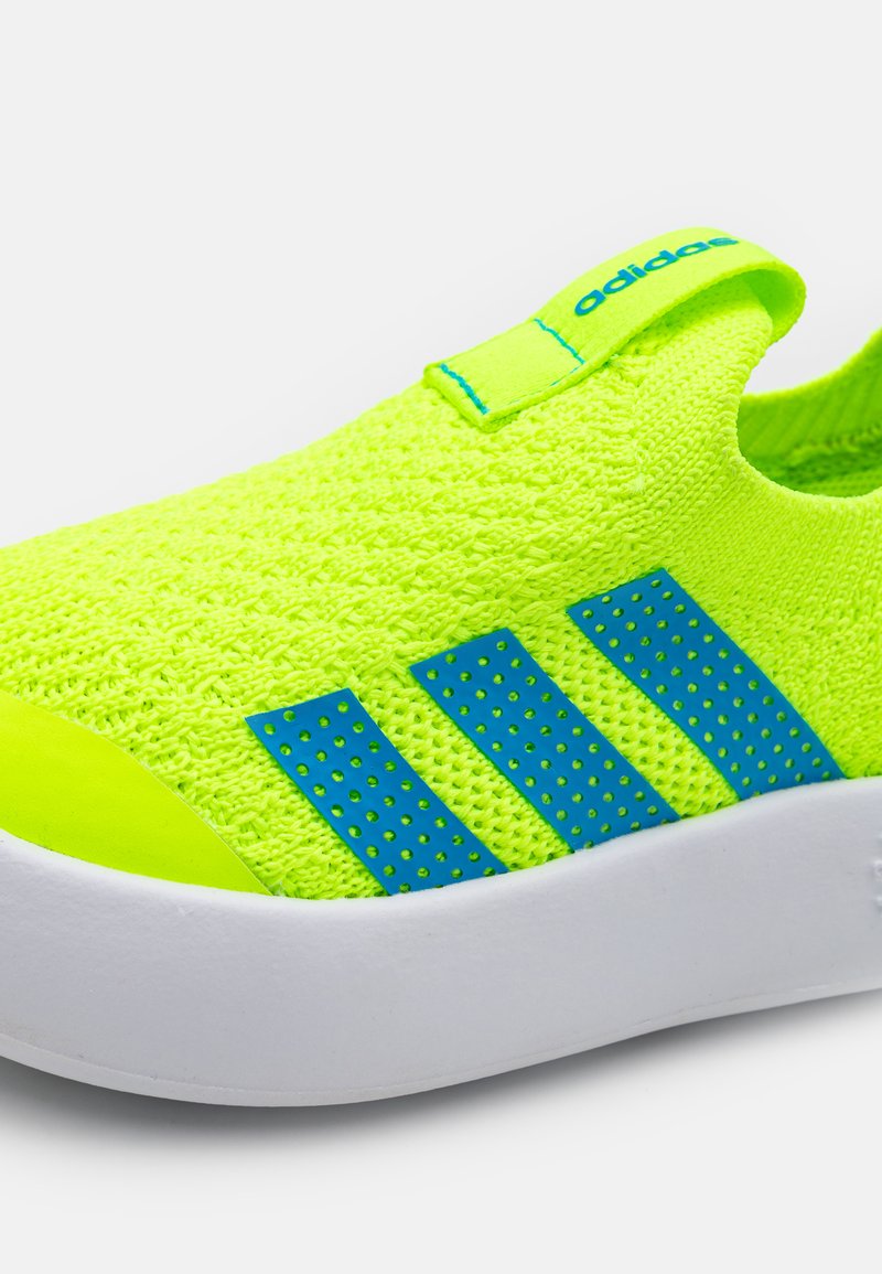 adidas Performance BUBBLECOMFY UNISEX - Road running shoes  display picture 1