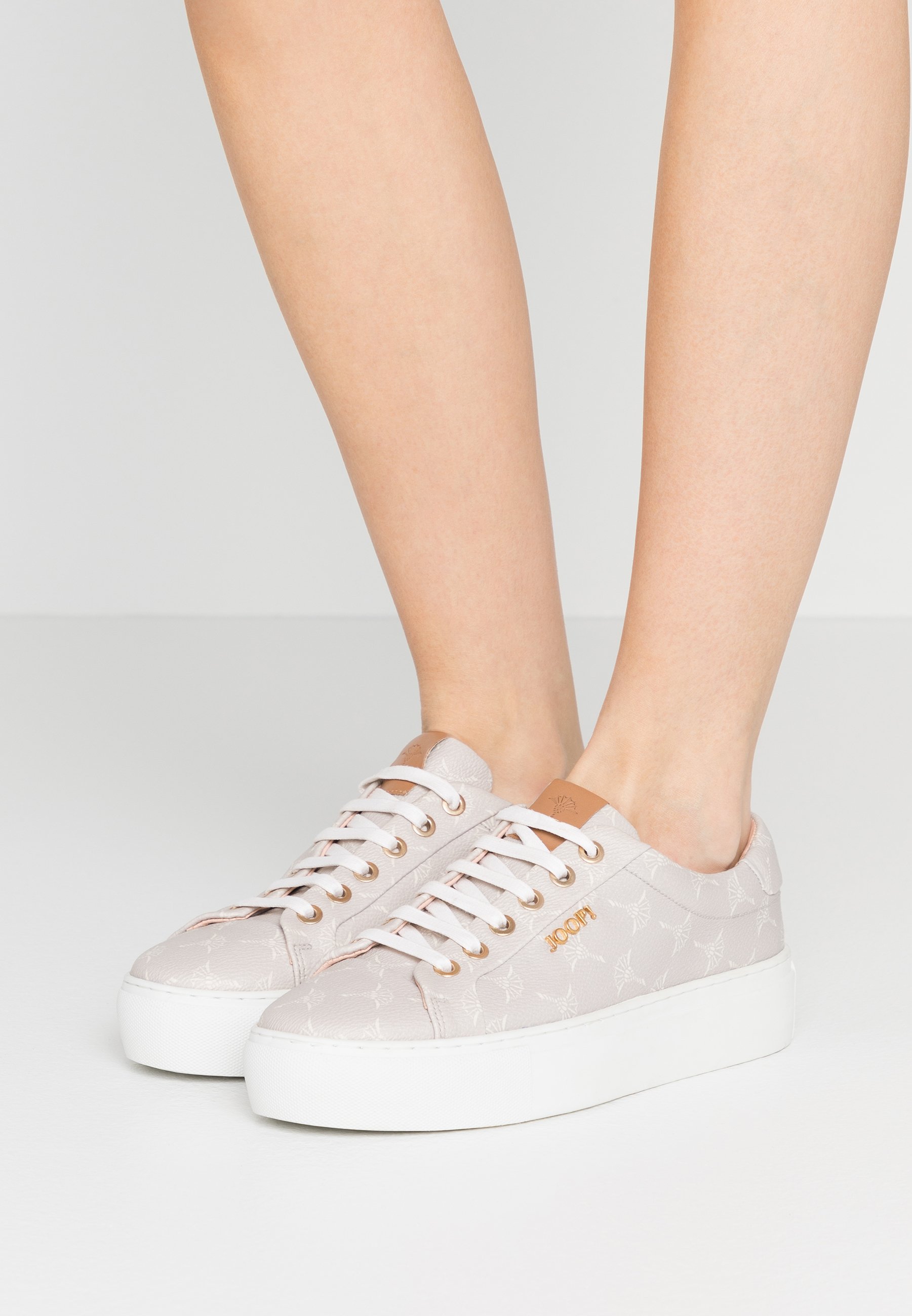 JOOP! CORTINA DAPHNE Joggesko light grey Zalando.no JOOP! CORTINA DAPHNE Joggesko offwhite Zalando.no