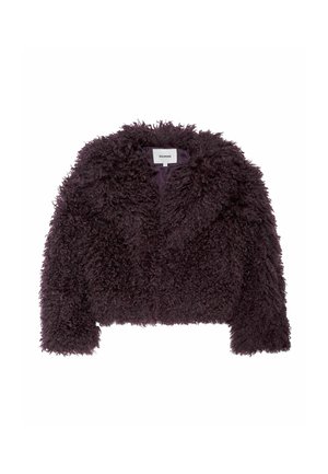 Kürzerer Kunstpelz-Jacke in dunklem Lila mit einer strukturierten, strubbeligen Außenseite und einem einfarbigen Innenfutter. Hat keine sichtbaren Verschlüsse oder Akzente.